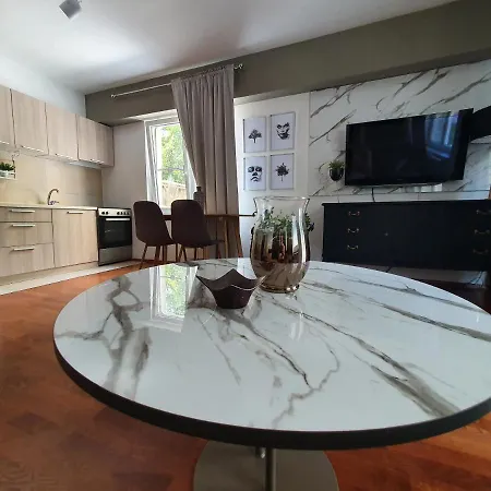 דירות 180M2 Two Floor Flat Skopje Center מראה חיצוני תמונה