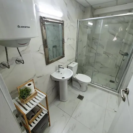 דירות 180M2 Two Floor Flat Skopje Center מראה חיצוני תמונה