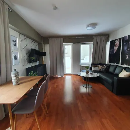 דירות 180M2 Two Floor Flat Skopje Center מראה חיצוני תמונה