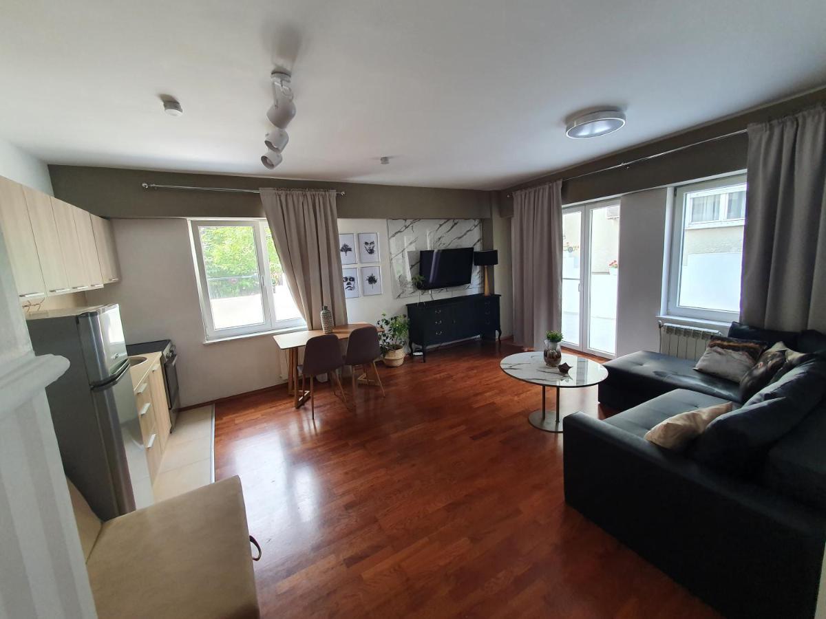 180m2 Two Floor Flat Center * סקופיה