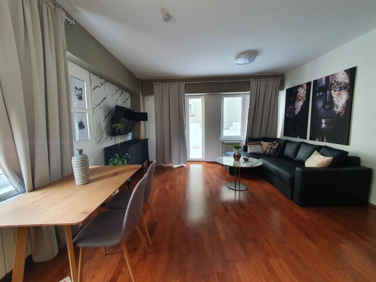 180m2 Two Floor Flat Center Apartment